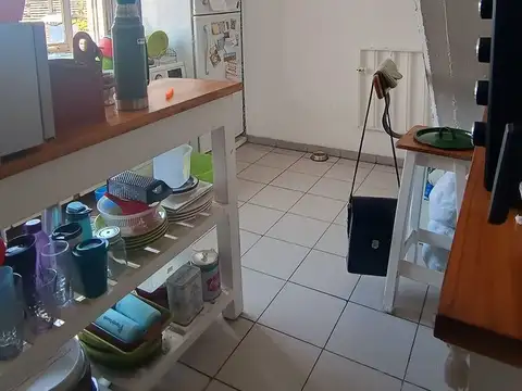 Depto Tipo Casa 6 ambientes con 2 baños
