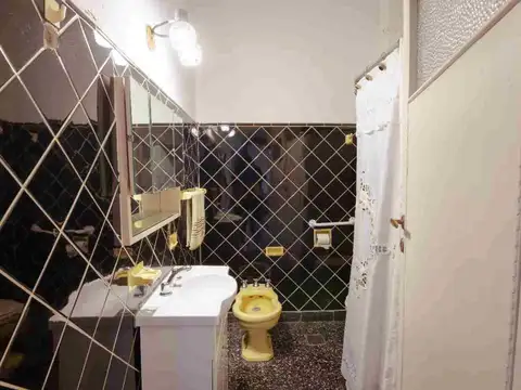 Depto Tipo Casa en Venta 56 años