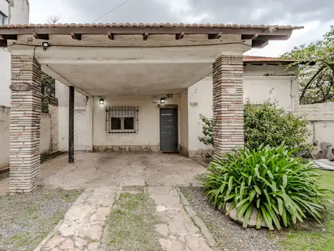 Casa - Venta - Argentina, Hurlingham - Cañuelas 2010