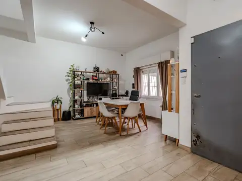 Casa 3 ambientes con 2 baños