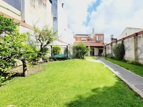 VENTA CASA 5 AMB PILETA QUINCHO TERRAZA PERMUTA