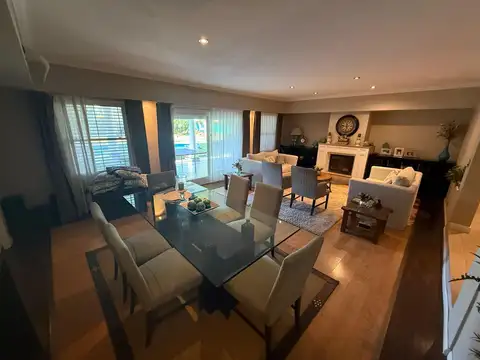 Casa en Venta en Malvinas Argentinas, USD 649.999