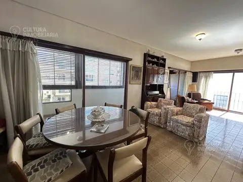 VENTA DEPARTAMENTO PISO RAMOS MEJIA 5 AMBIENTES PARRILLA COCHERAS