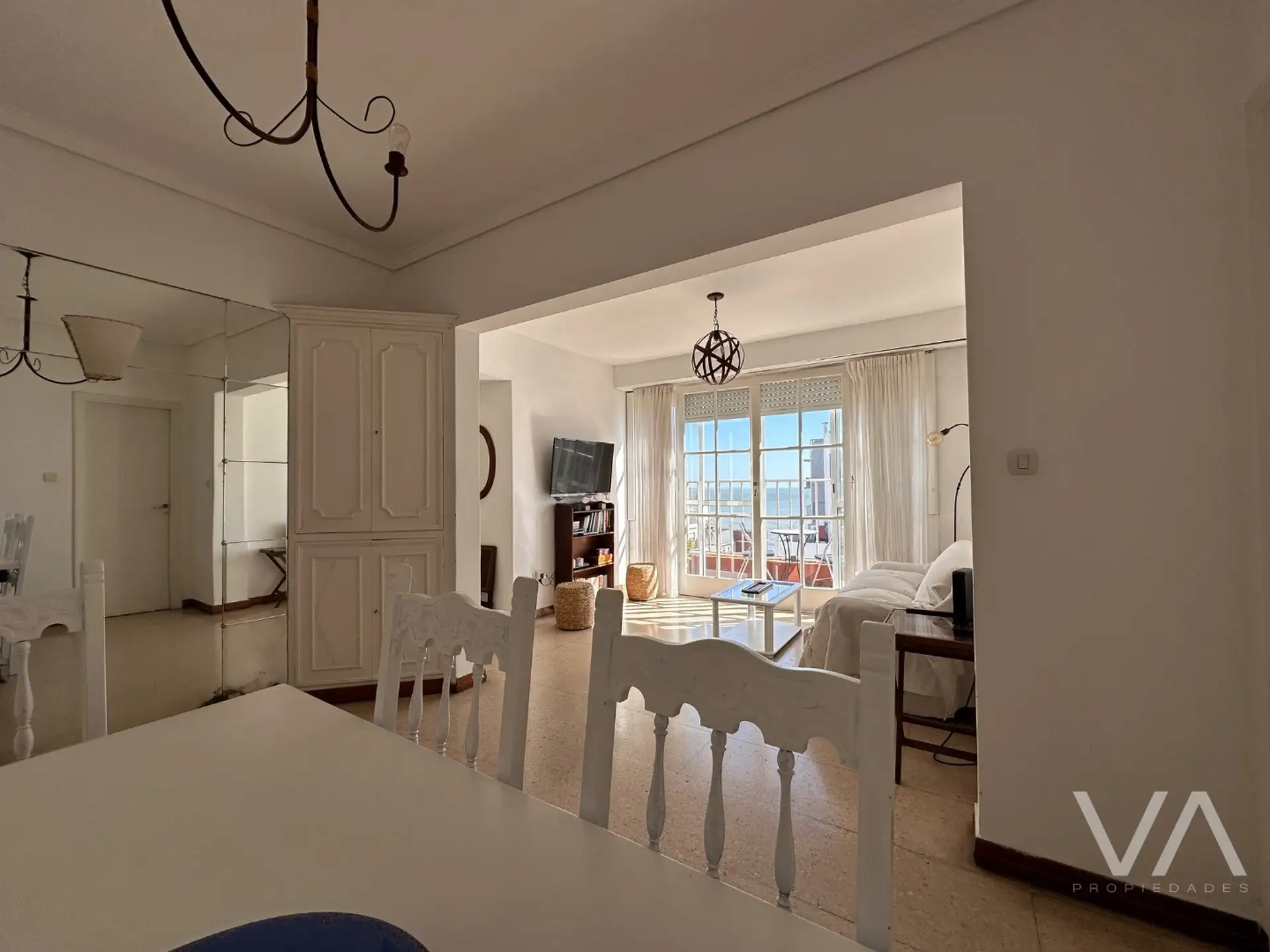 Depto 4 amb, 78m² con cochera — Zona Güemes