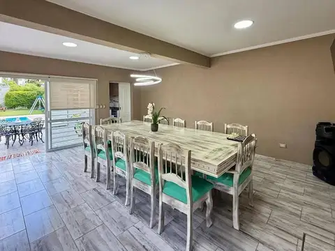Casa en Venta en Monte Grande, USD 175.000