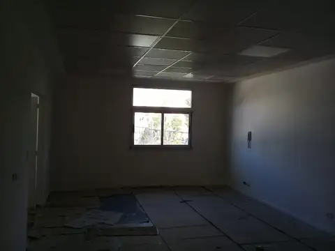 Oficina en Venta en Lanus Oeste, USD 120.000