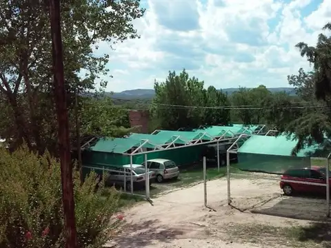 HOSTERIA EN MINA CLAVERO ARROYO LOS PATOS