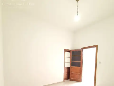 Casa 4 ambientes en alquiler - Lanus Oeste