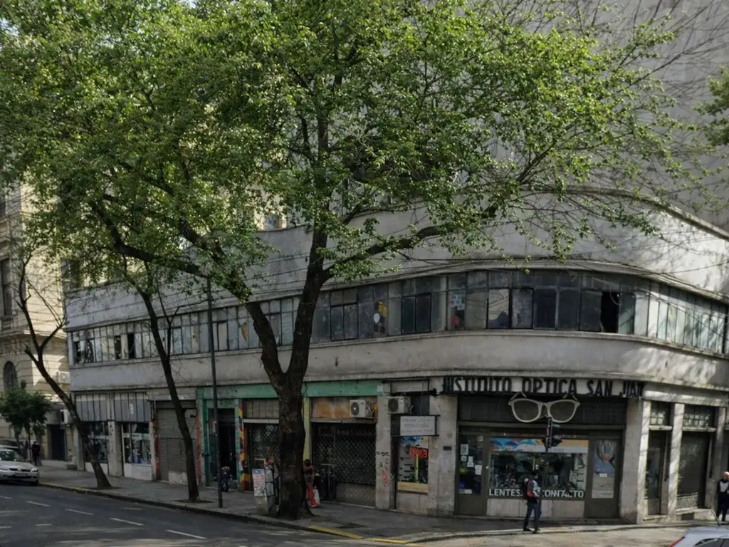 Avenida San Juan 2000