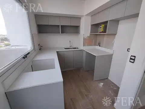 Venta de Departamento triplex de 4 ambientes con terraza privada y parrila en Avellaneda