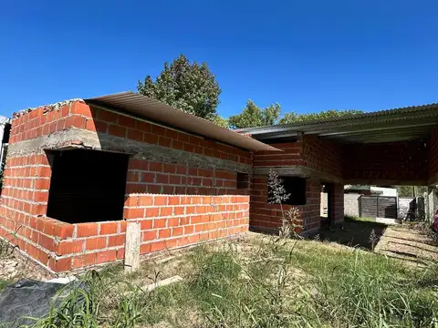 VENTA CASA EN CONSTRUCCION PJE MAXWELL SAN CARLOS