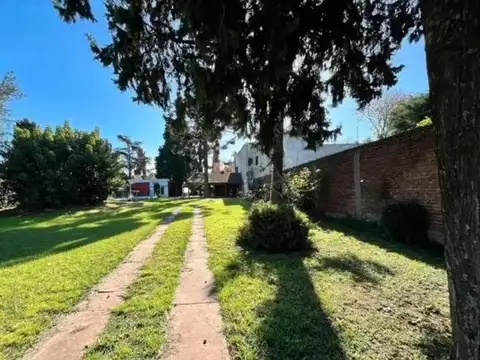 Terreno en Venta en Villa Gobernador Udaondo, USD 150.000