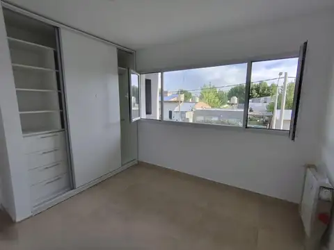 Depto Tipo Casa 3 ambientes con 1 baño