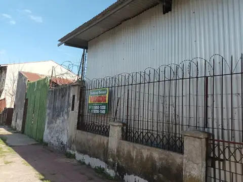 153  esquina 37 5200