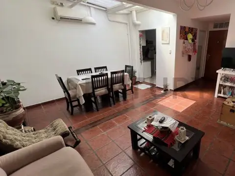 Godoy Cruz 1700, Piso 0
