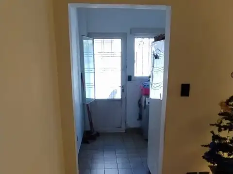 Depto Tipo Casa en Venta al Este