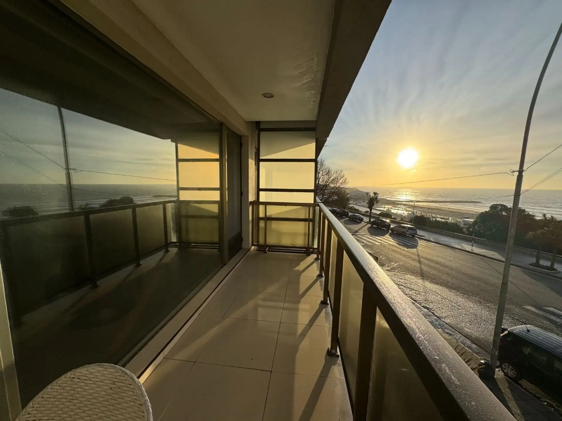 VENTA 3 amb c/ cochera y vista al mar Playa Grande
