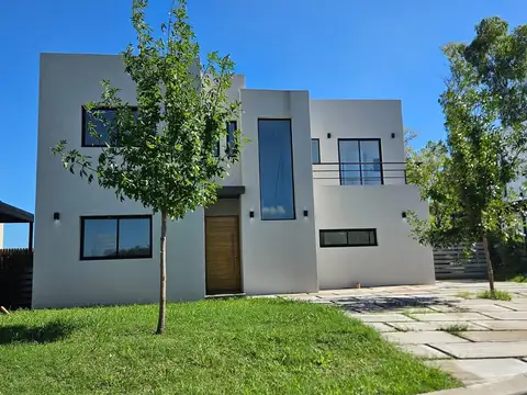 Casa en Venta de 5 dormitorios
