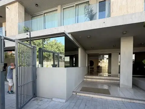 Hermoso Departamento En Alquiler En Beccar