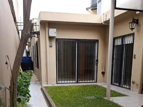 Depto Tipo Casa en Alquiler de 3 dormitorios