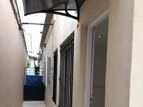 Depto Tipo Casa en Alquiler en Munro, $ 1.400.000