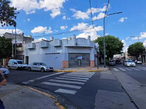 Local en Venta en Flores, USD 150.000