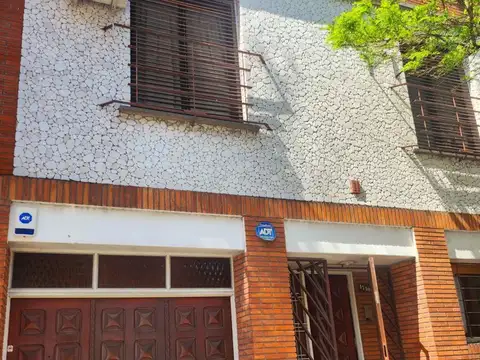Casa en venta - 3 Dormitorios 1 Baño - Barracas