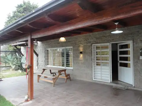 VENTA CASA SOBRE RUTA IBARLUCEA CON PISCINA