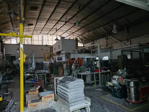 Depósito en Gerli
