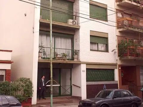 Departamento 2 ambientes en venta en Quilmes