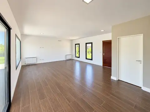 Casa en Alquiler de 3 dormitorios