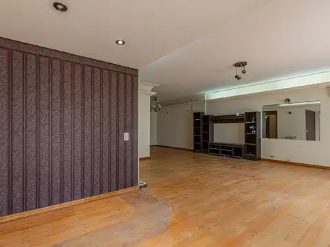 Departamento 5 ambientes con 4 baños