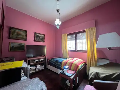 Venta, PH tipo casa al frente, 5 ambientes, en 3 plantas