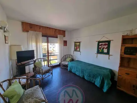 Departamento en venta de 2 dormitorios en zona del muelle de Gesell
