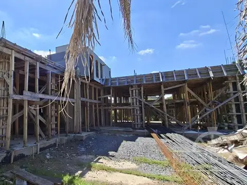 Casa en Venta en Albanueva, USD 1.200.000