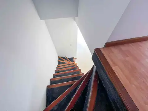 DÚPLEX 2 AMBIENTES EN VENTA EN ADROGUÉ