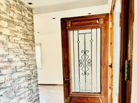 Casa en Alquiler al Oeste