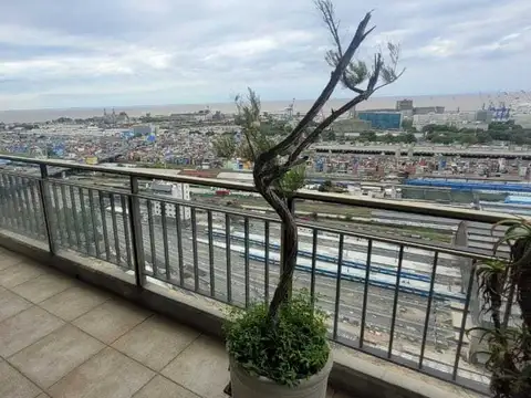Departamento 4 ambientes con 5 baños