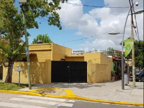  CASA 3/4 AMB CON COCHERA  LINIERS 1800 TIGRE 