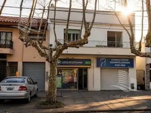 Casa 3 Ambientes en primer piso En Venta
