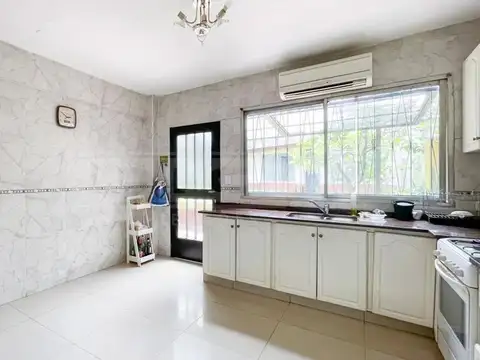 Casa en Venta en Carapachay, USD 239.000