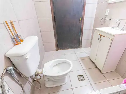 Venta casa dos dormitorios patio y terraza