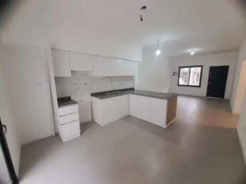 Depto Tipo Casa en Venta 38 años