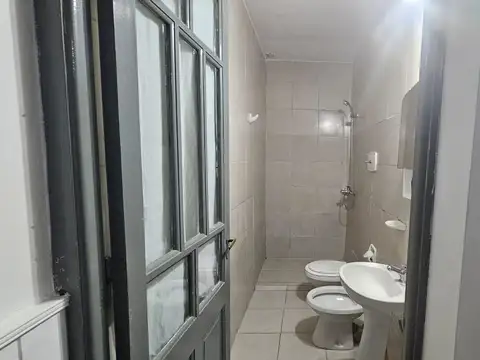 VENTA/CASA/ Bª 9 DE JULIO/CON SERVICIOS