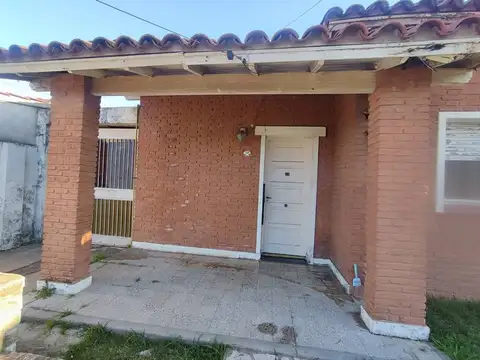 Casa en Venta en Villa Santos Tesei, USD 63.000