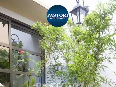 Depto Tipo Casa 5 ambientes con 2 baños