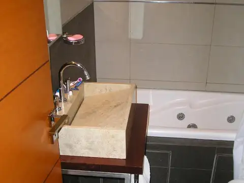 Casa en Venta en San Jeronimo Sud, USD 270.000