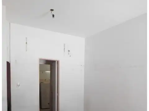 LOCAL COMERCIAL EN VIA PUBLICA