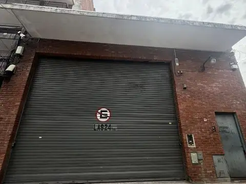 Fábrica / Galpón de 590 m² en Venta - Mataderos