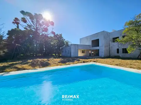 Casa en Venta en San Nicolas De Los Arroyos, USD 110.000